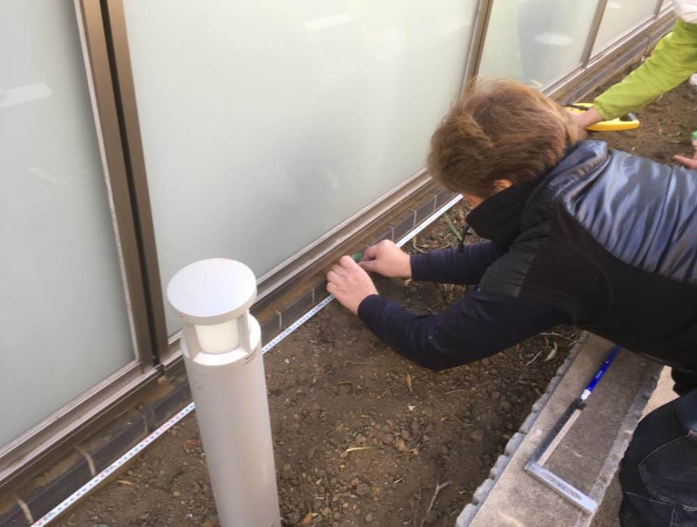 慎重に墨出し！